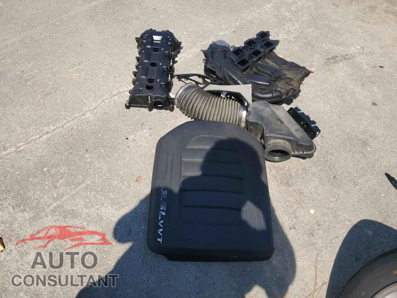 DODGE CARAVAN 2015 - 2C4RDGBG4FR686590