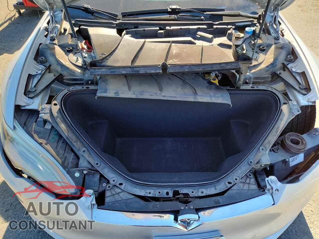 TESLA MODEL S 2016 - 5YJSA1E16GF166659
