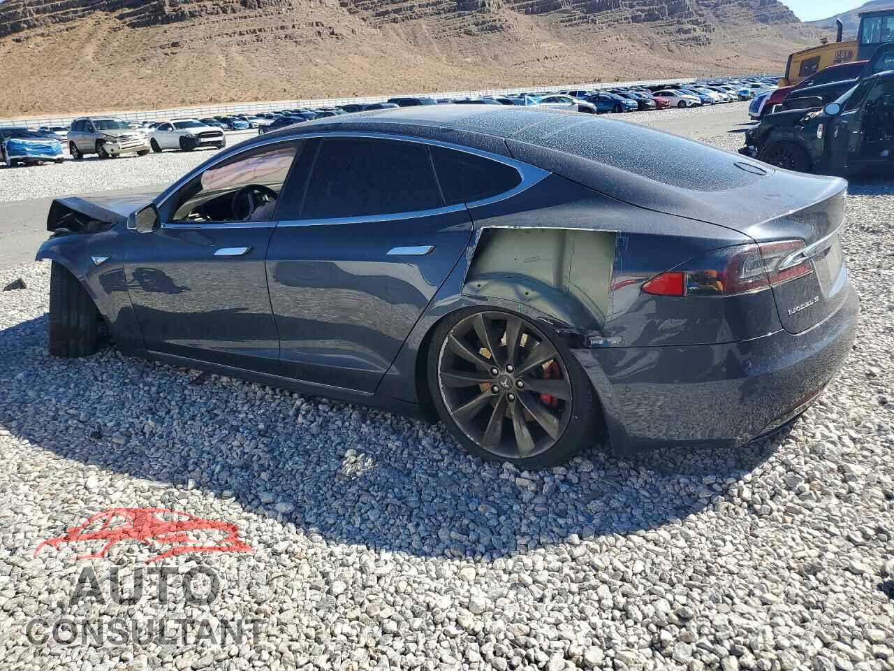 TESLA MODEL S 2016 - 5YJSA1E41GF140917