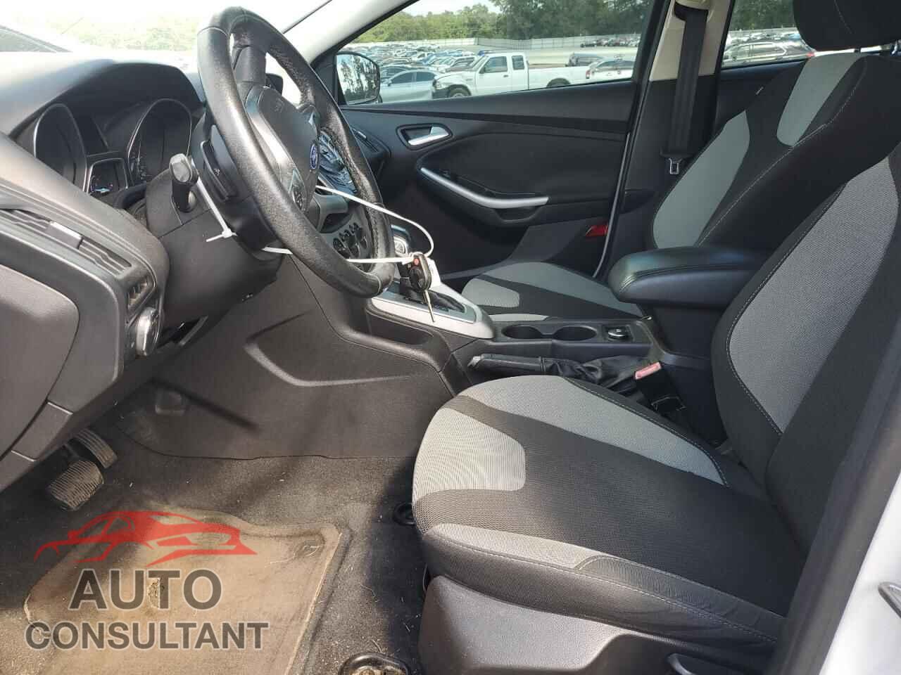 FORD FOCUS 2012 - 1FAHP3F2XCL402450