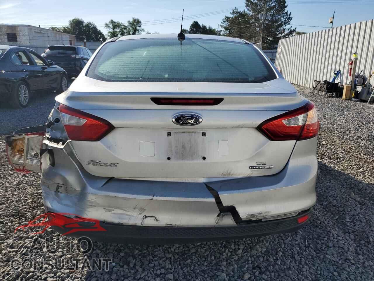 FORD FOCUS 2014 - 1FADP3F27EL145006
