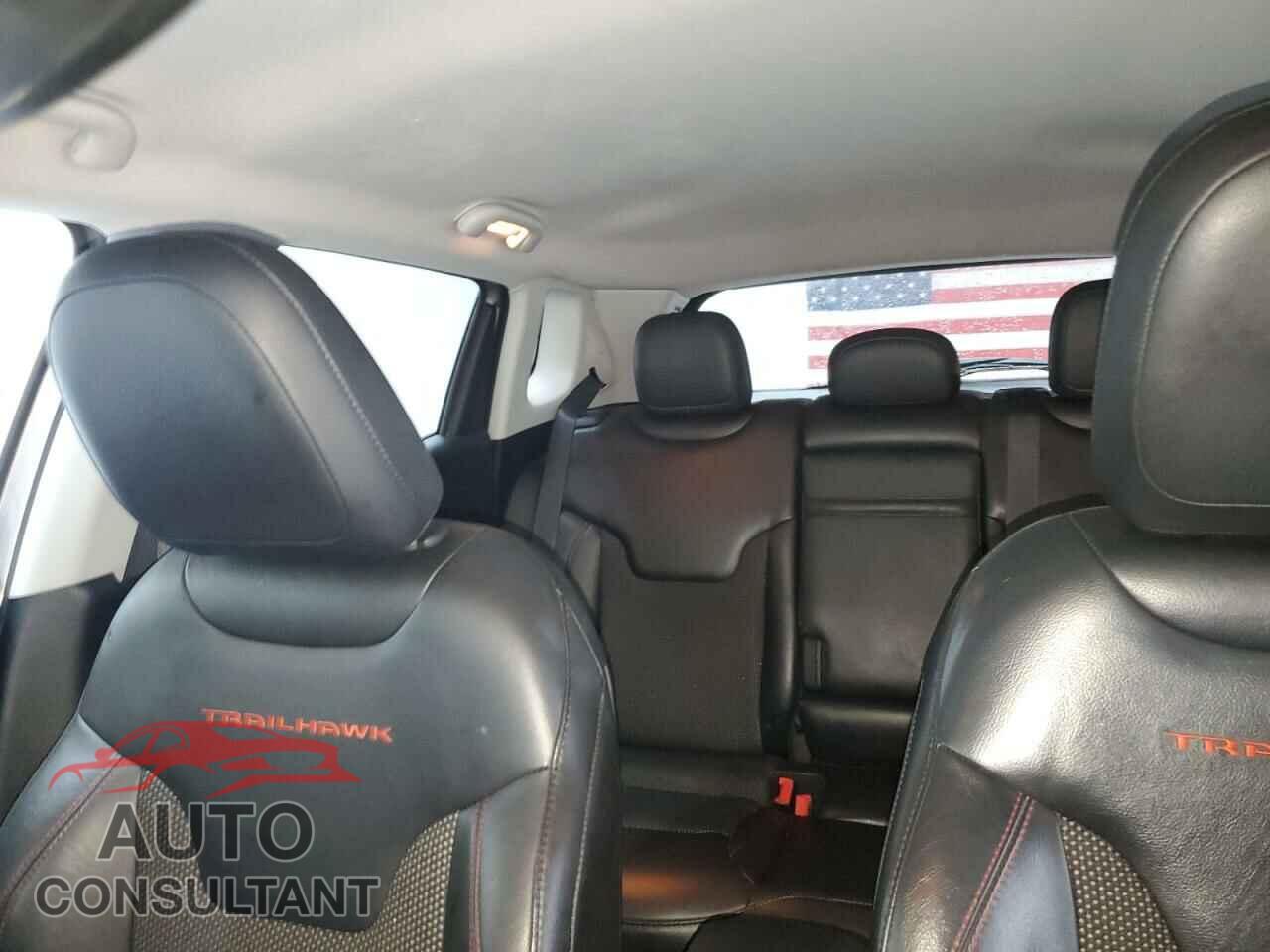 JEEP COMPASS 2018 - 3C4NJDDB3JT307771