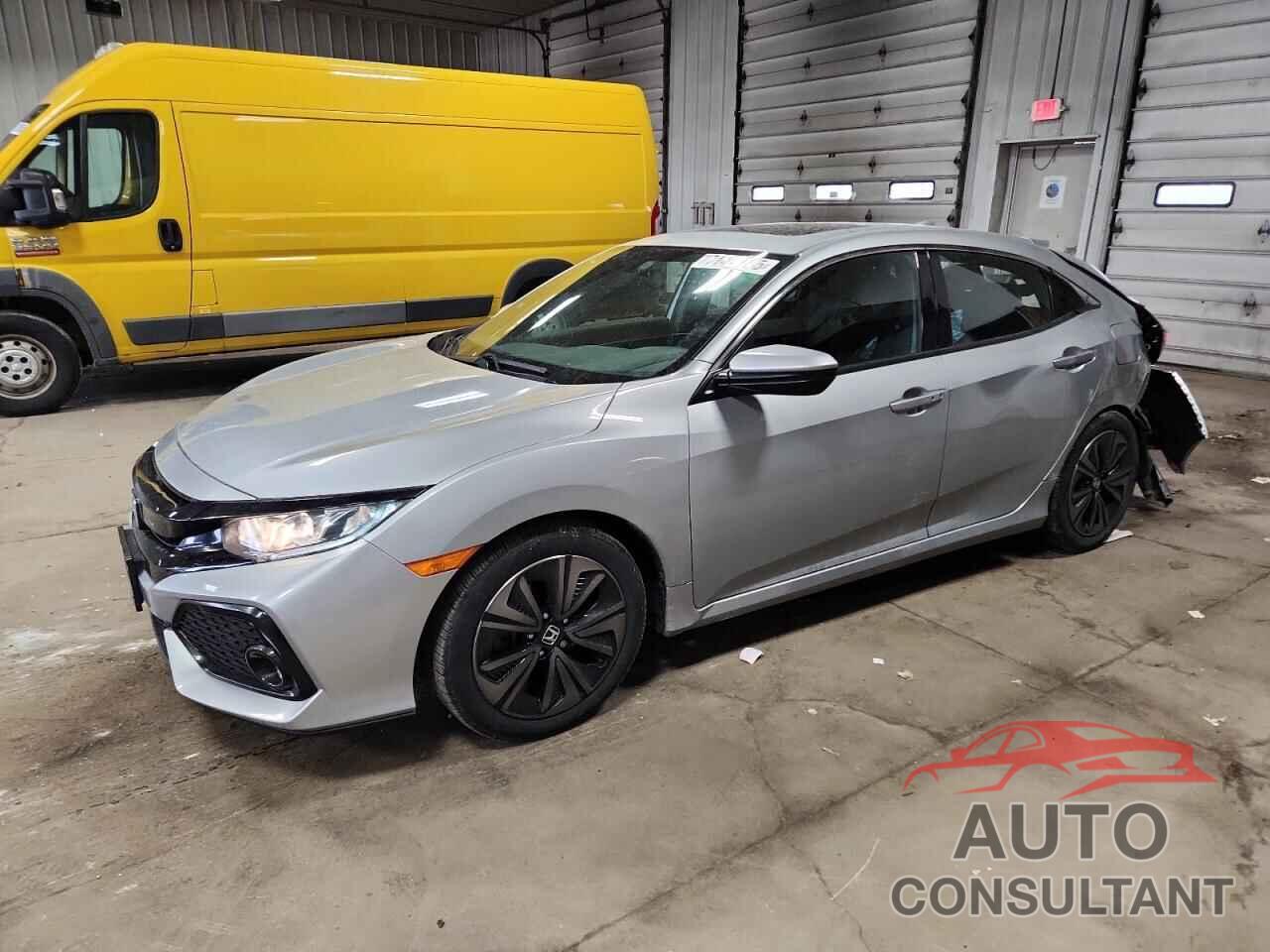 HONDA CIVIC 2018 - SHHFK7H57JU208780