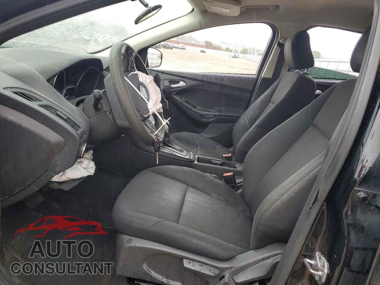 FORD FOCUS 2016 - 1FADP3F23GL403122
