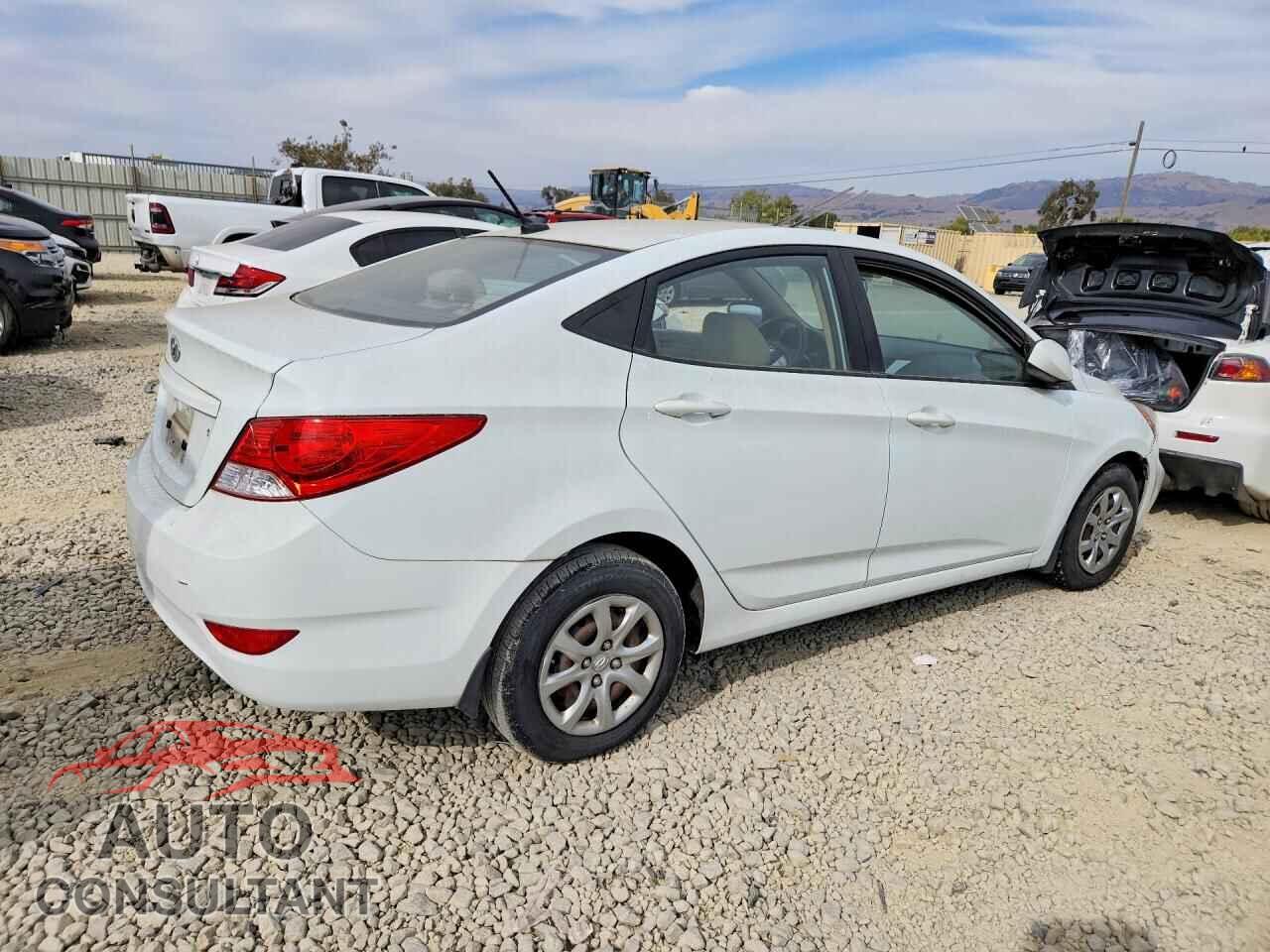 HYUNDAI ACCENT 2013 - KMHCT4AE3DU284286
