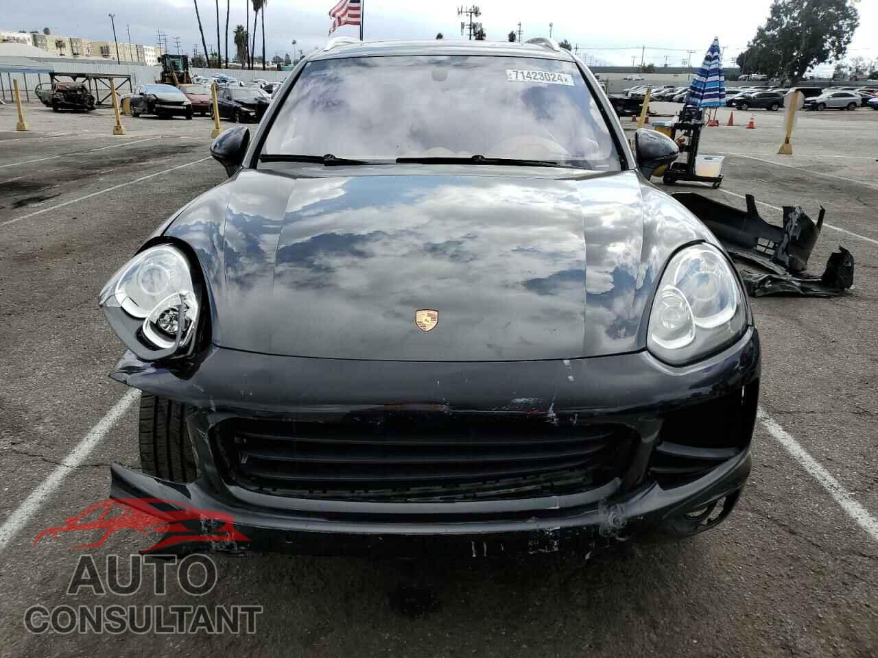 PORSCHE CAYENNE 2016 - WP1AA2A2XGKA10500