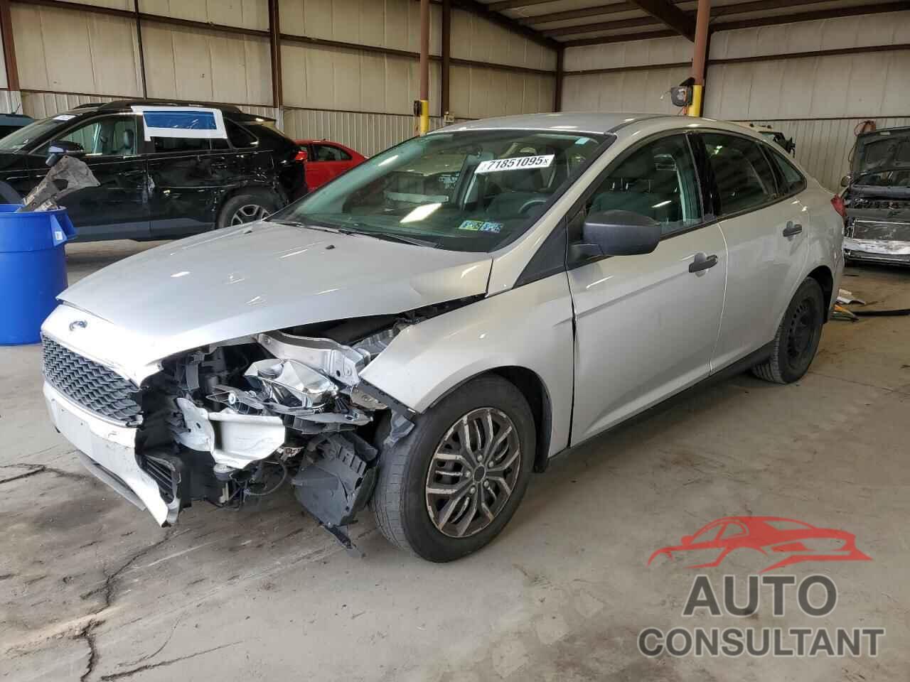 FORD FOCUS 2017 - 1FADP3E27HL335586