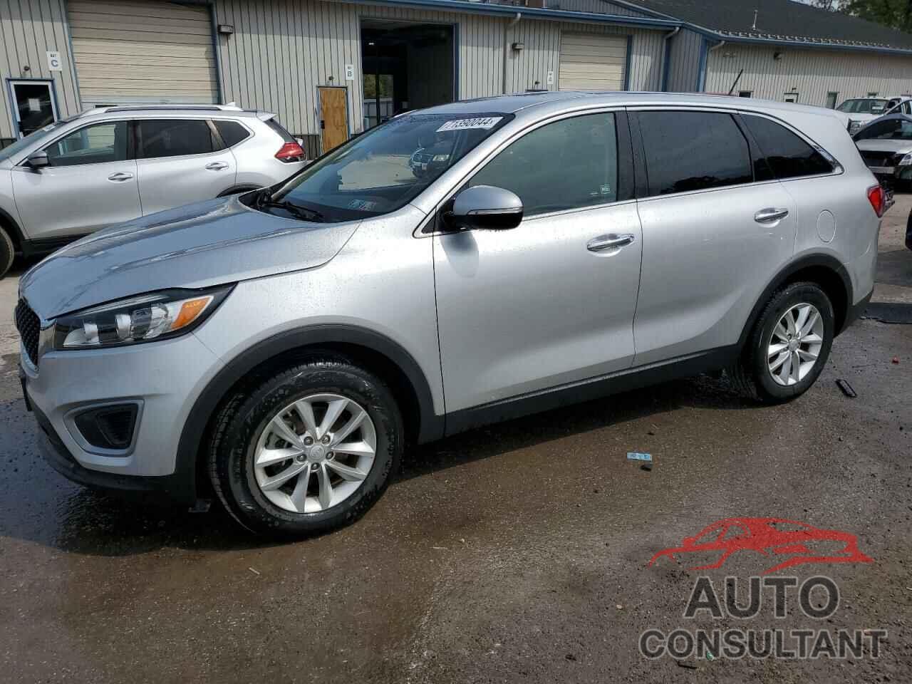 KIA SORENTO 2017 - 5XYPG4A31HG285100