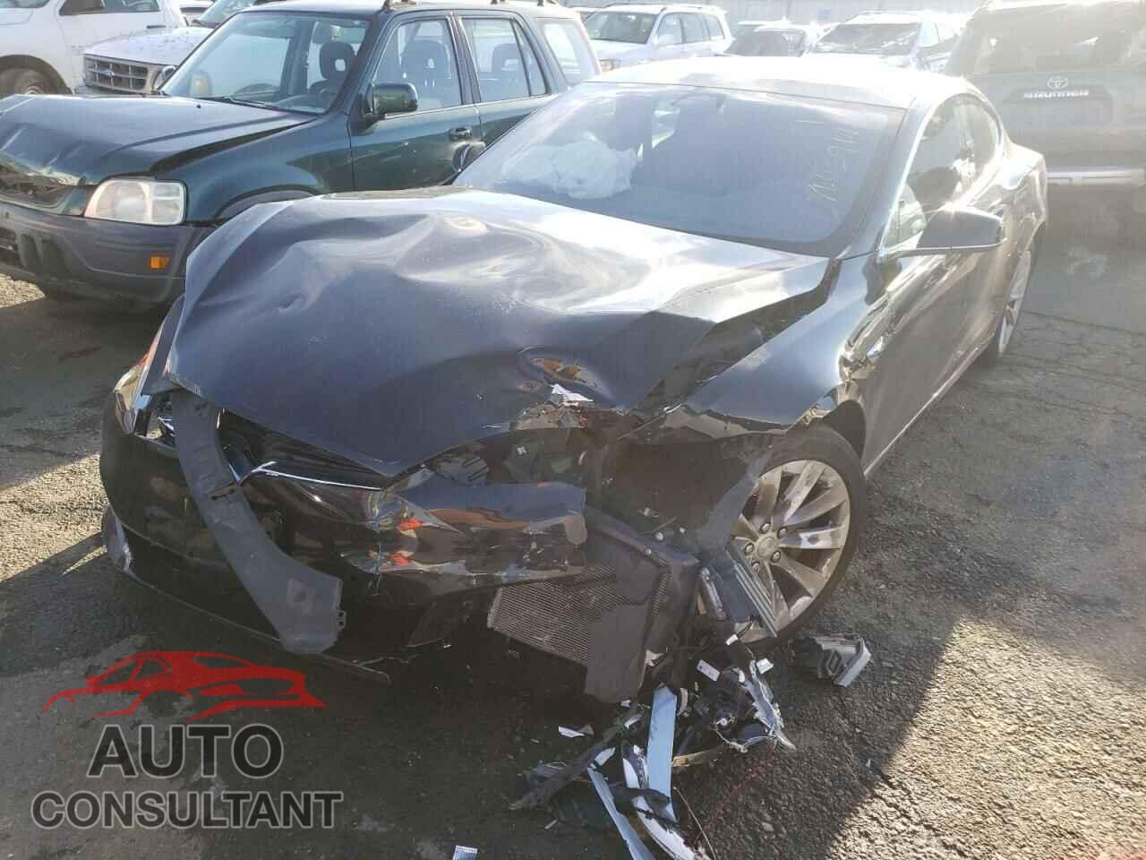 TESLA MODEL S 2016 - 5YJSA1E21GF172264