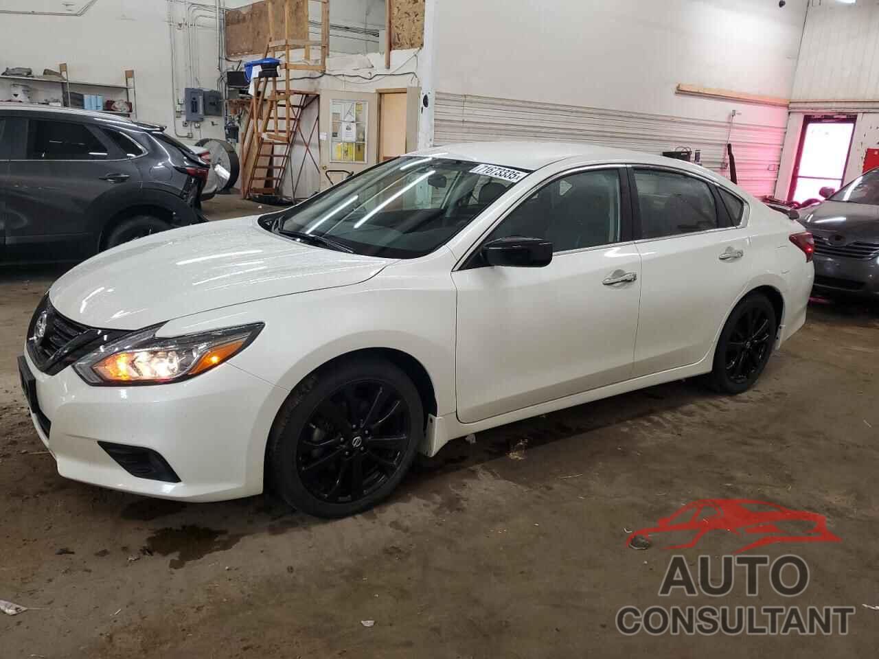 NISSAN ALTIMA 2018 - 1N4AL3AP2JC272905