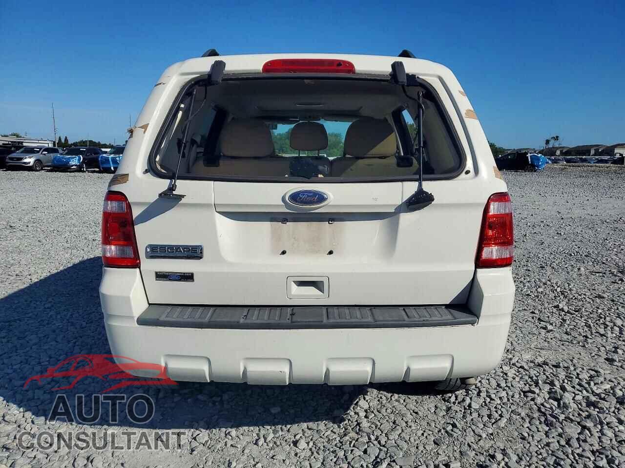 FORD ESCAPE 2011 - 1FMCU0D78BKA04342