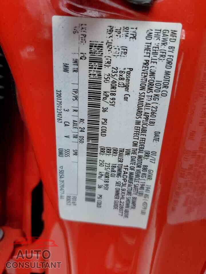 FORD FOCUS 2017 - 1FADP3L9XHL228077