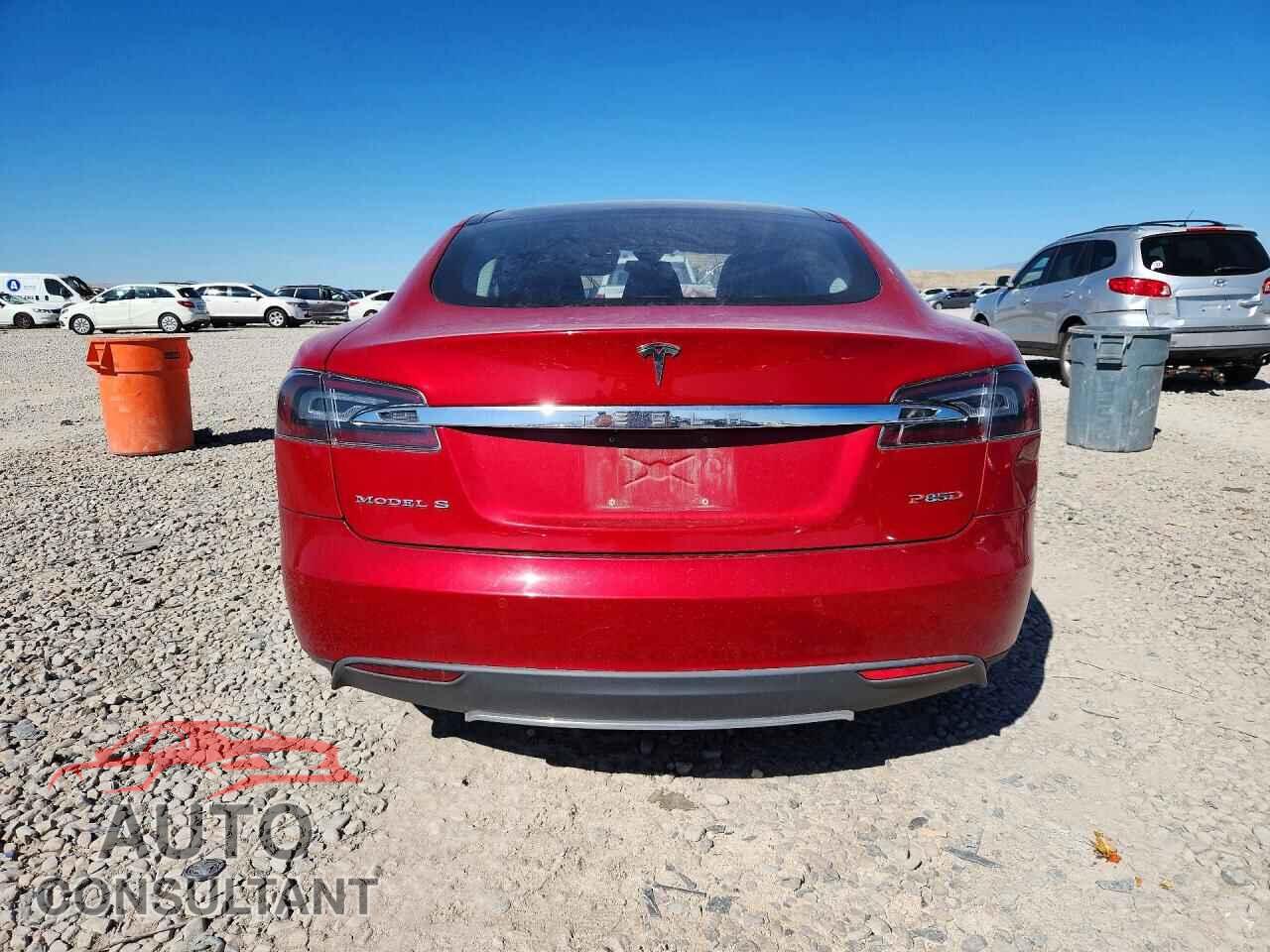 TESLA MODEL S 2015 - 5YJSA1E47FF118855