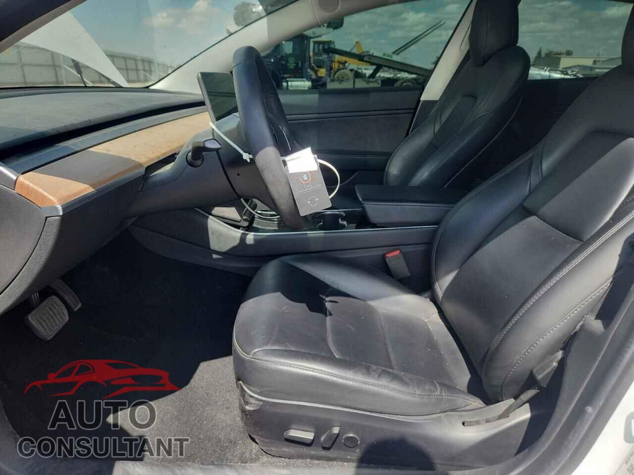 TESLA MODEL 3 2020 - 5YJ3E1EB2LF746471