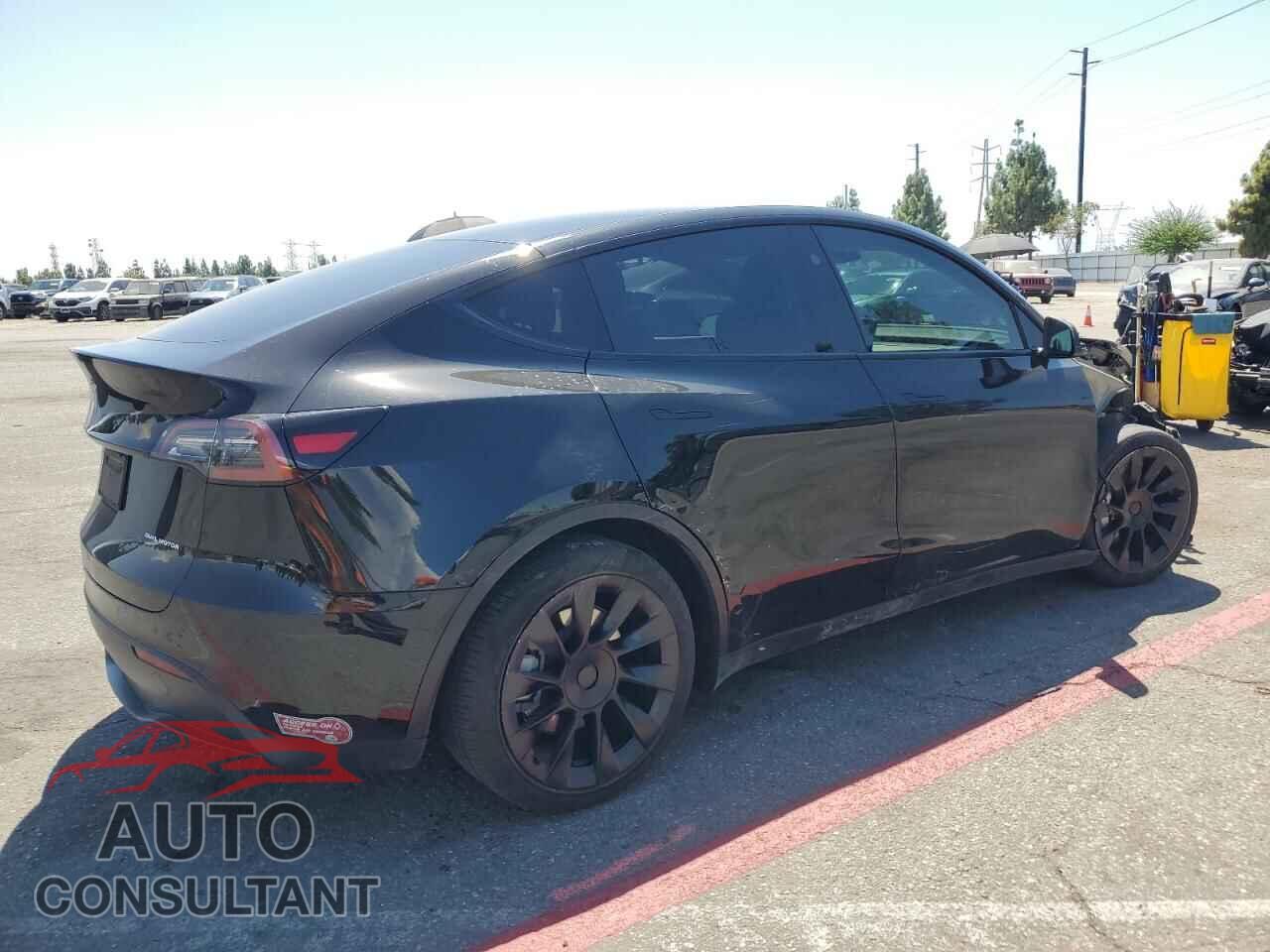 TESLA MODEL Y 2023 - 7SAYGAEE5PF848026