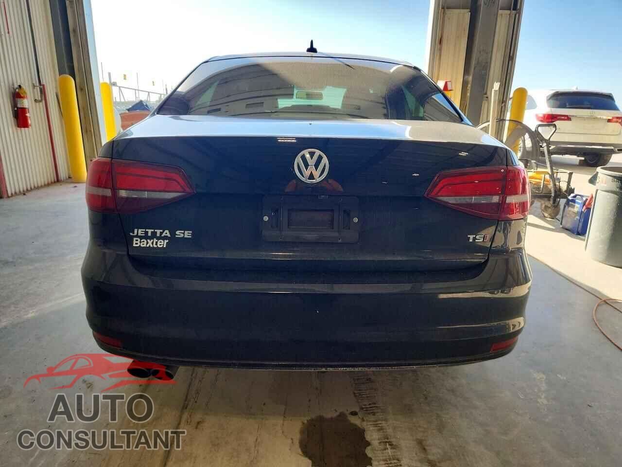 VOLKSWAGEN JETTA 2017 - 3VWDB7AJXHM240268
