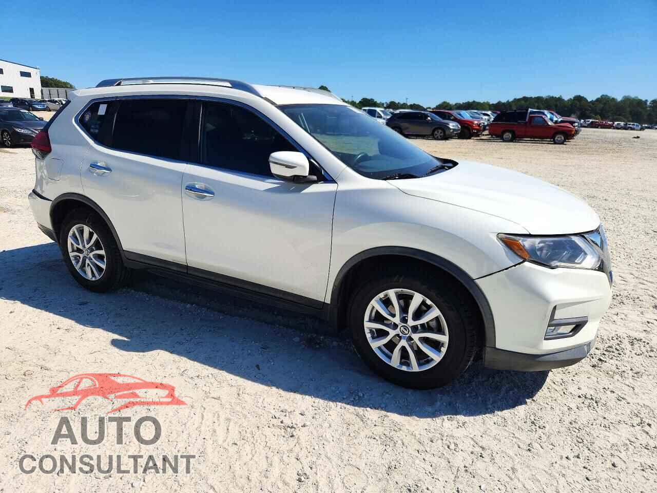 NISSAN ROGUE 2017 - KNMAT2MT2HP601490