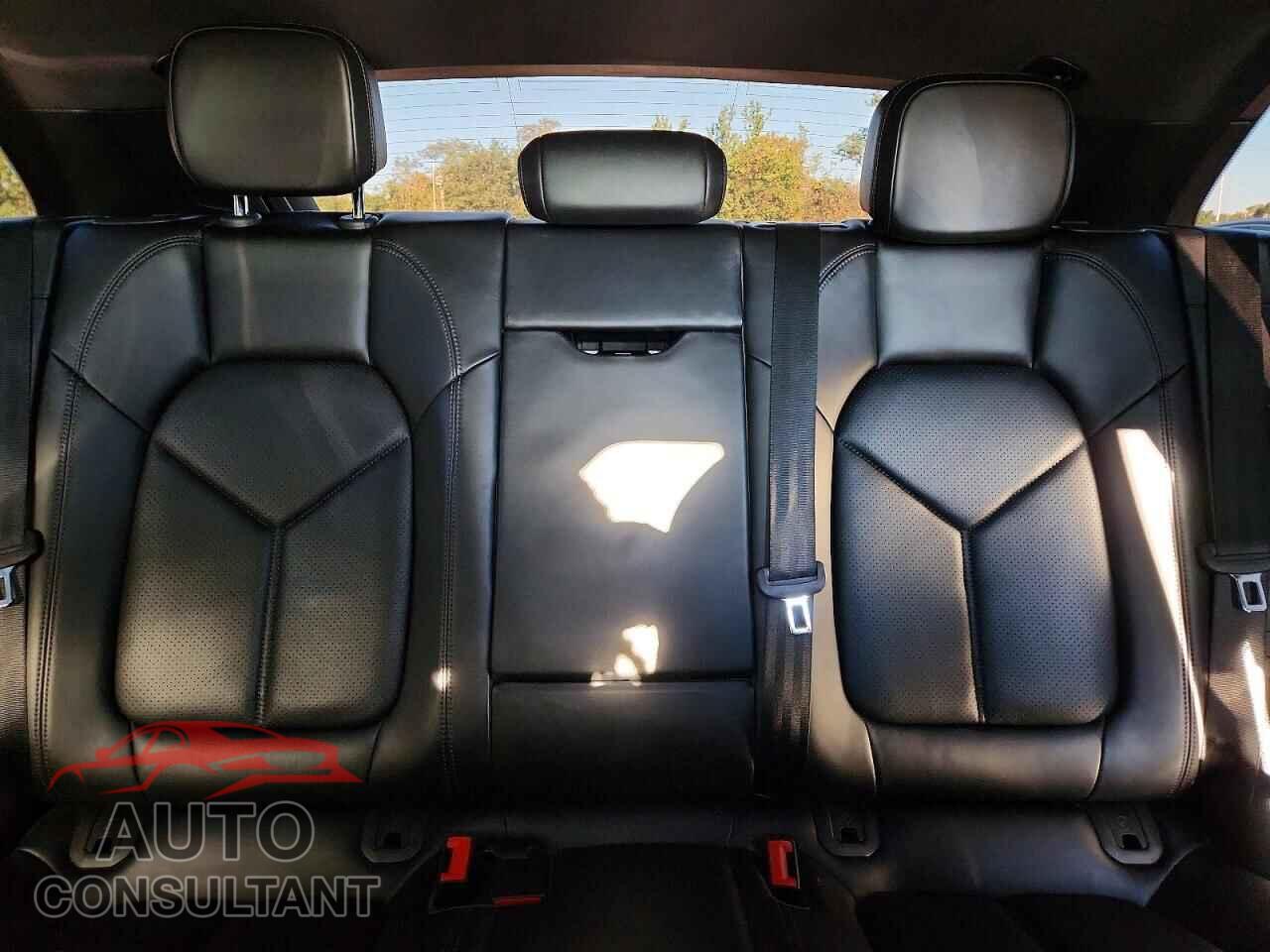 PORSCHE MACAN 2017 - WP1AB2A50HLB19437