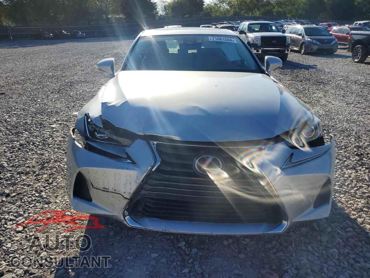 LEXUS IS 2018 - JTHBA1D27J5067558