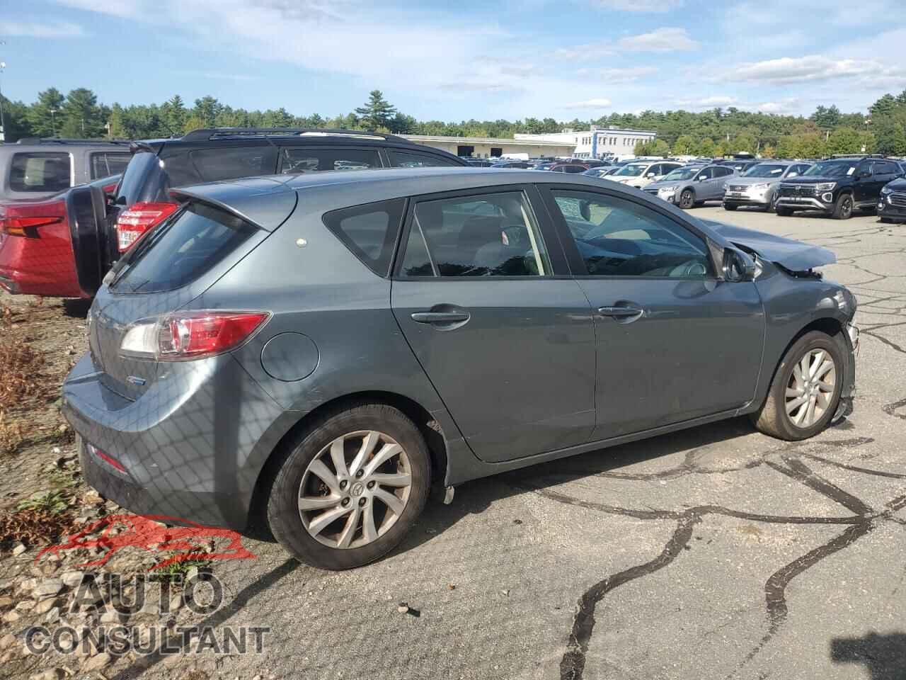 MAZDA 3 2012 - JM1BL1L88C1586176