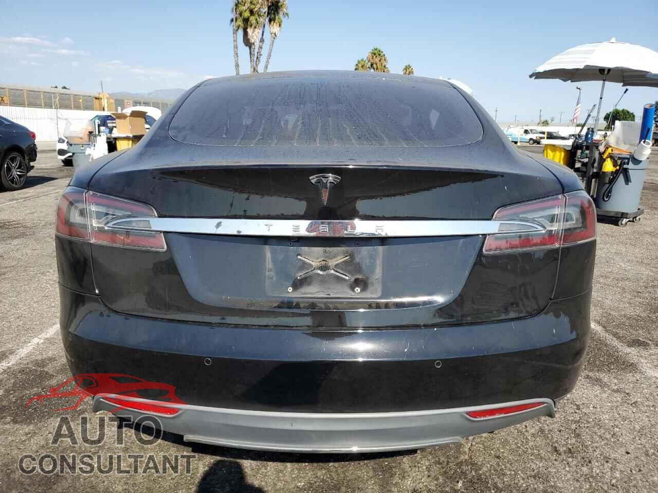 TESLA MODEL S 2014 - 5YJSA1H1XEFP32296