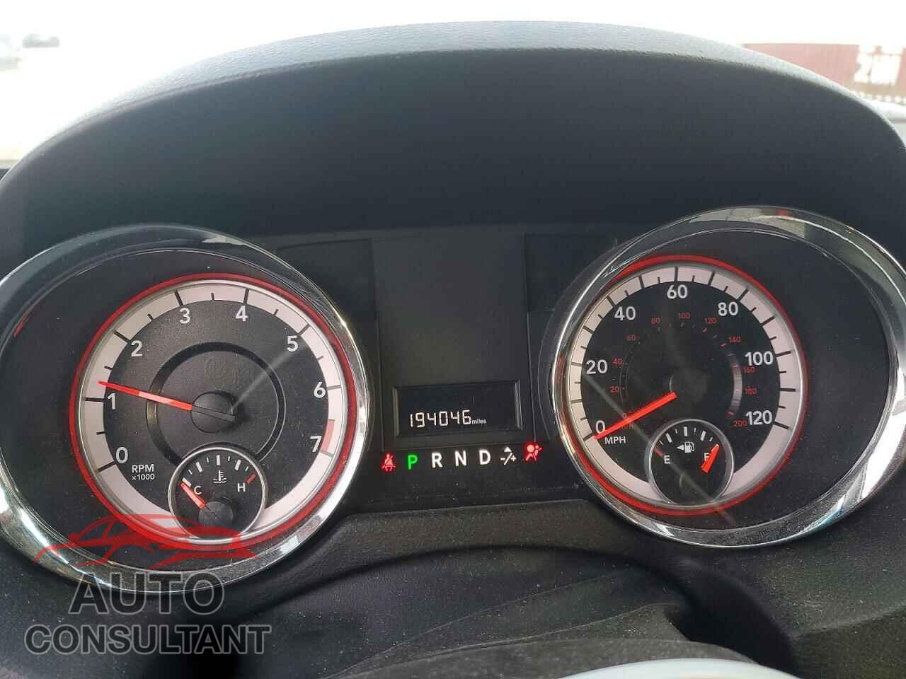 DODGE CARAVAN 2013 - 2C4RDGBG2DR506004