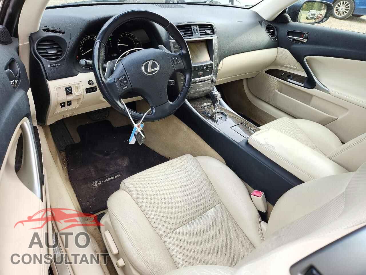 LEXUS IS 2010 - JTHFE2C27A2501122