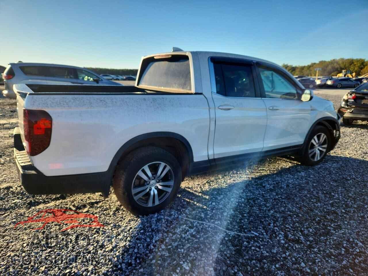 HONDA RIDGELINE 2017 - 5FPYK3F41HB020268