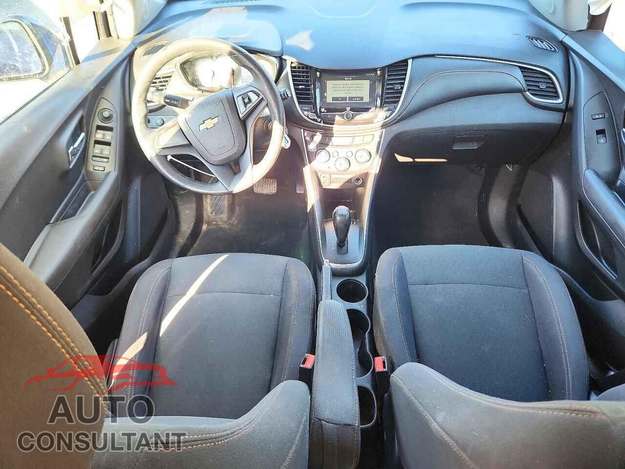 CHEVROLET TRAX 2017 - 3GNCJNSB3HL196026