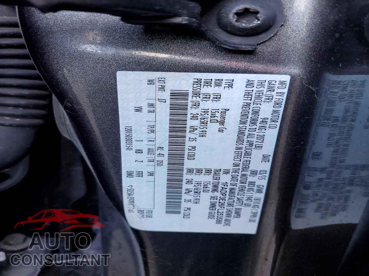 FORD FOCUS 2015 - 1FADP3E26FL253586