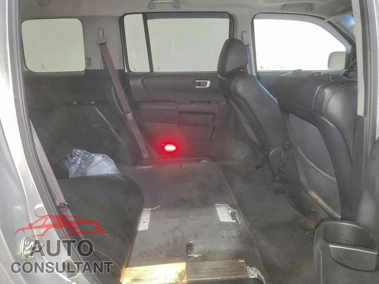 HONDA PILOT 2012 - 5FNYF4H60CB072873