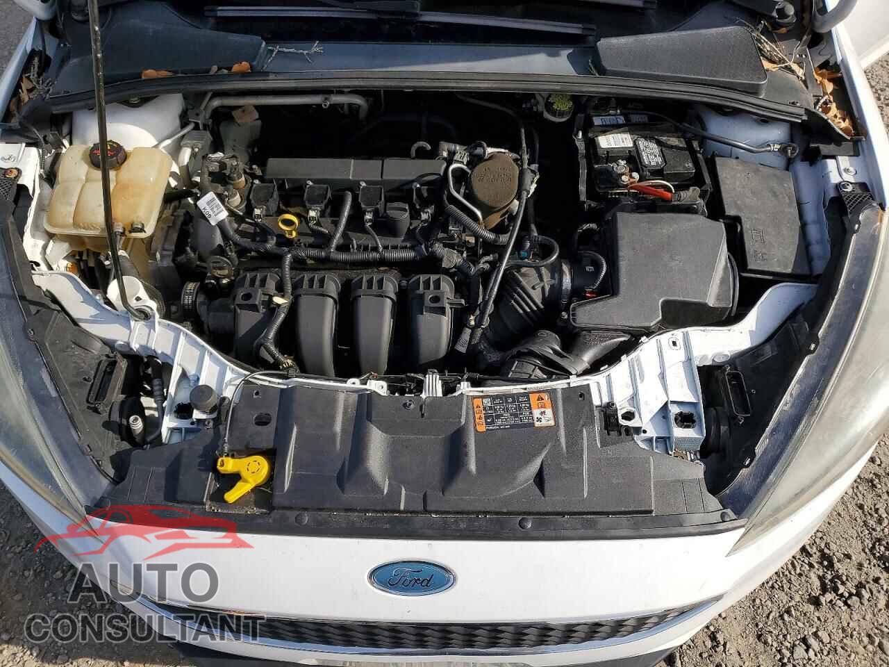 FORD FOCUS 2015 - 1FADP3K24FL318472