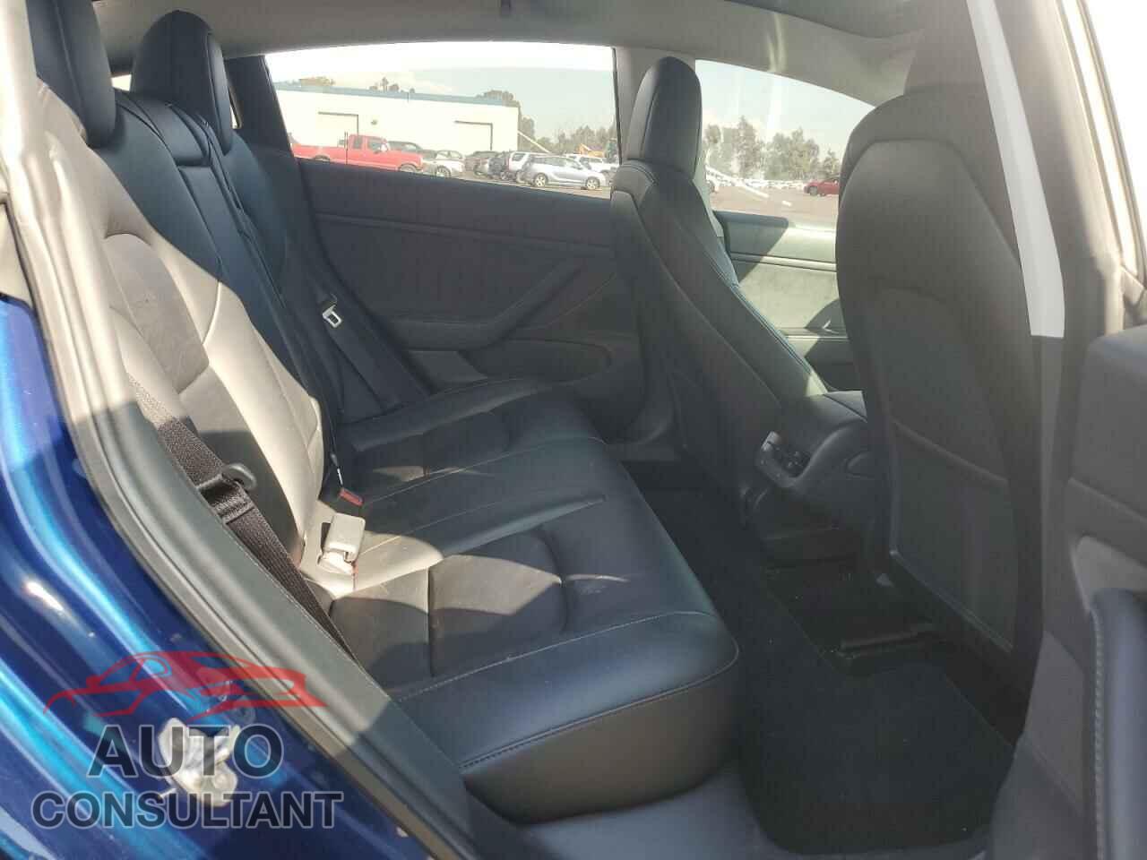 TESLA MODEL 3 2019 - 5YJ3E1EB3KF365601