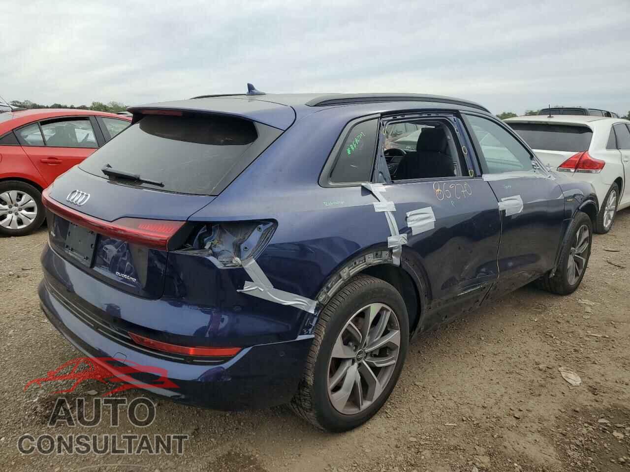 AUDI E-TRON 2021 - WA1LAAGE9MB026280