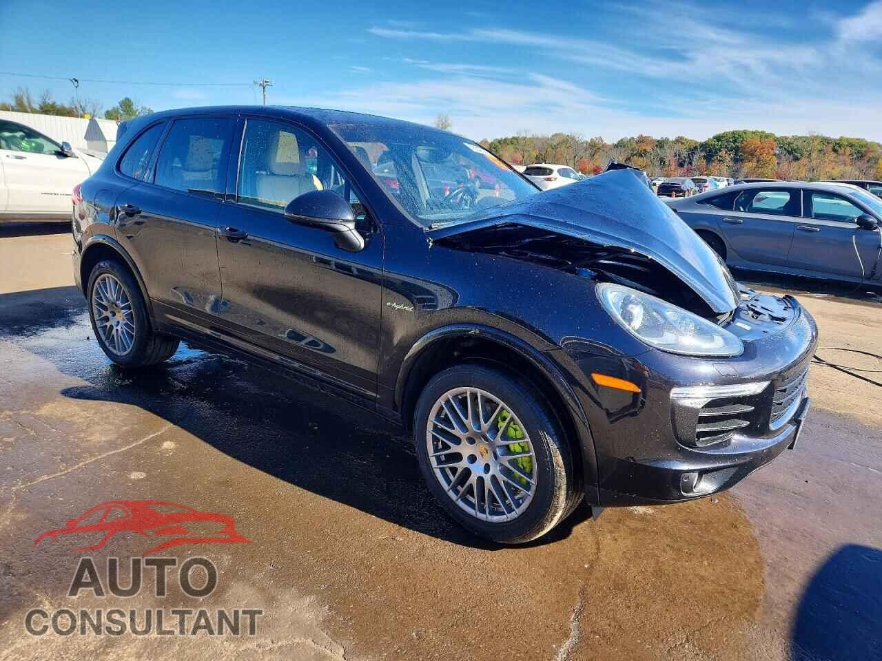 PORSCHE CAYENNE 2018 - WP1AE2A21JLA70509