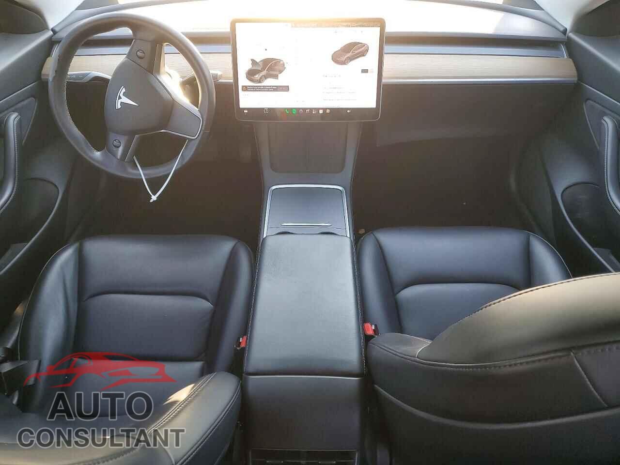 TESLA MODEL 3 2021 - 5YJ3E1EA4MF874039