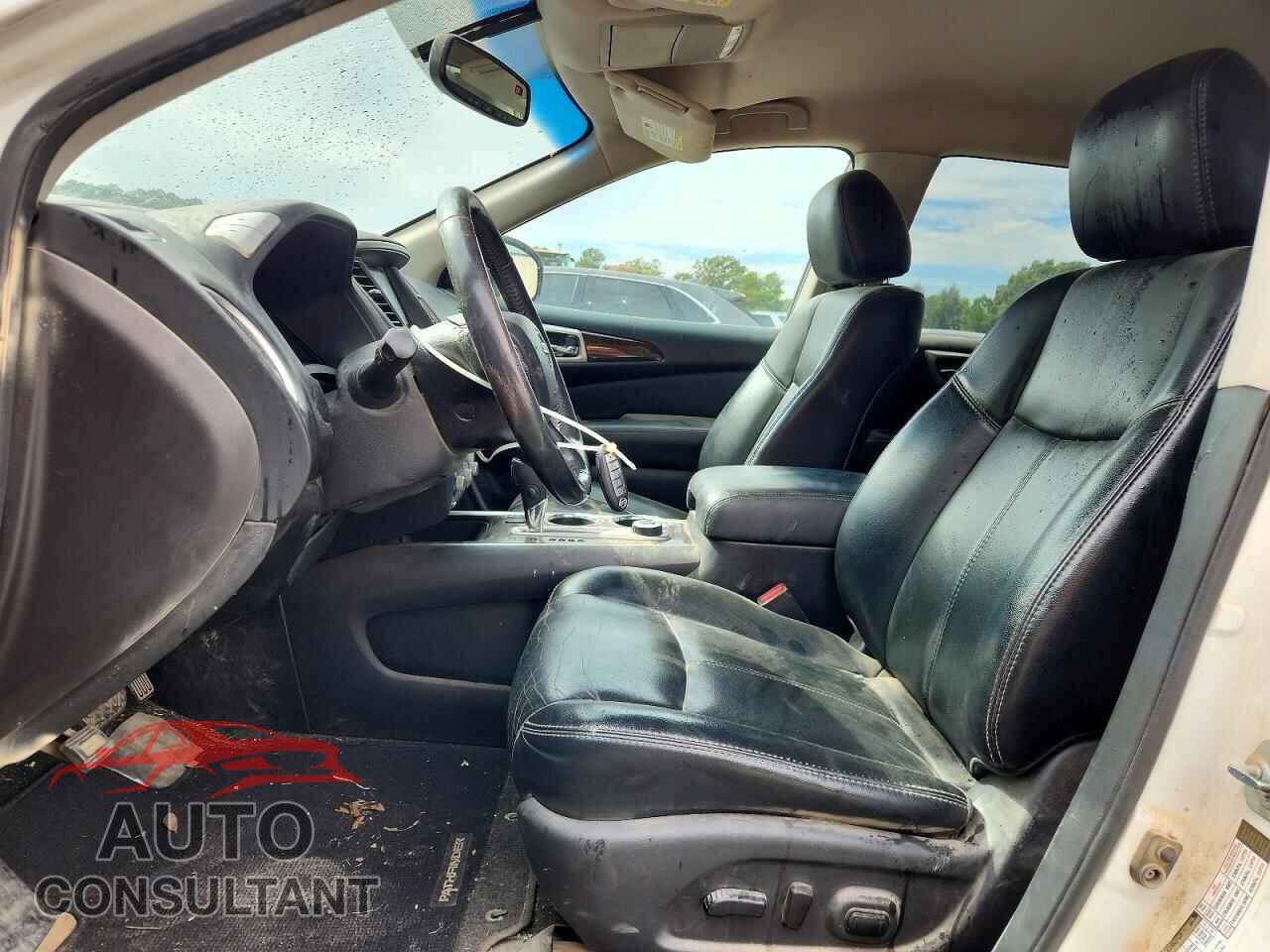 NISSAN PATHFINDER 2015 - 5N1AR2MM6FC618462