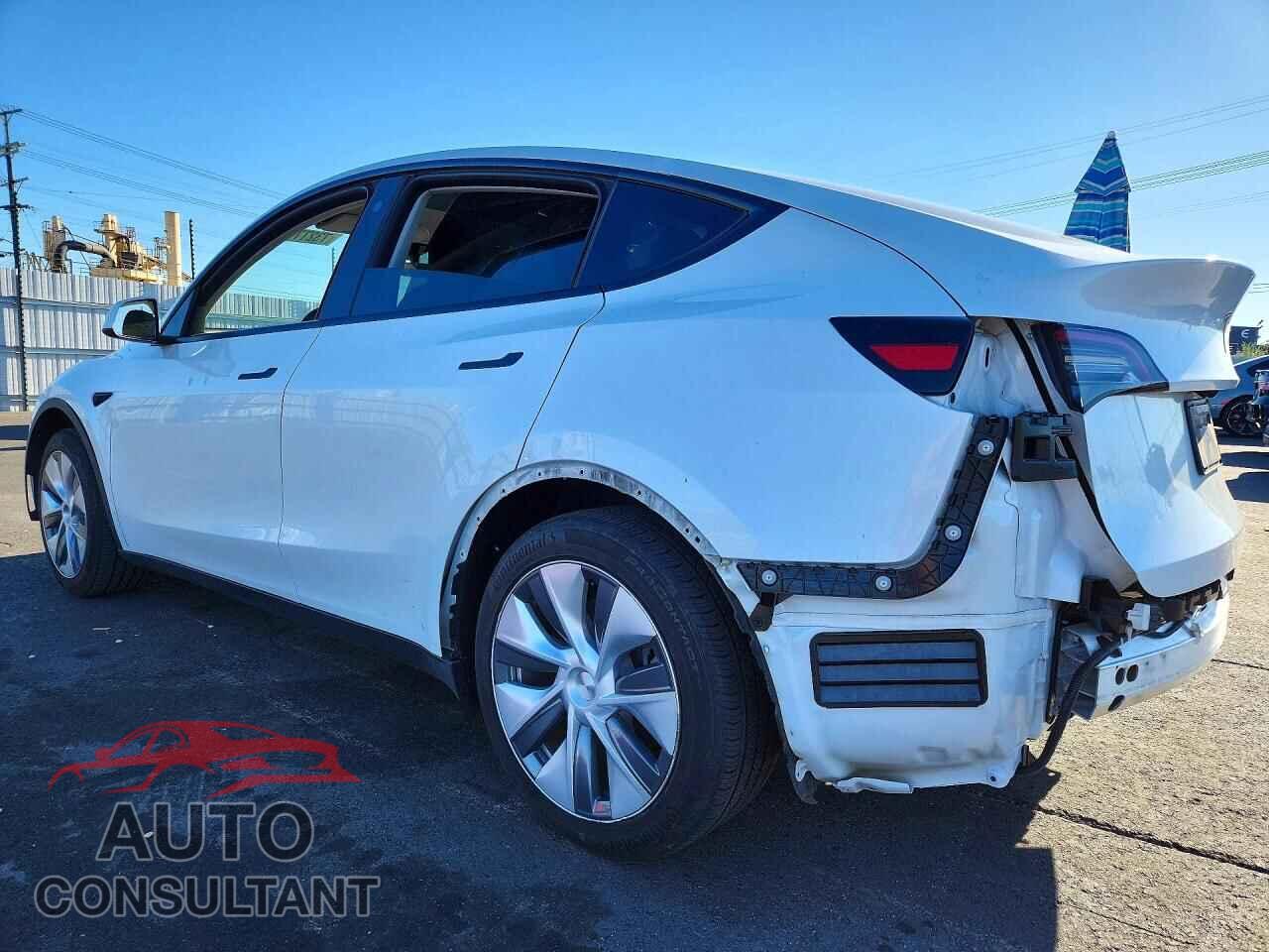 TESLA MODEL Y 2023 - 7SAYGDEE6PA093399