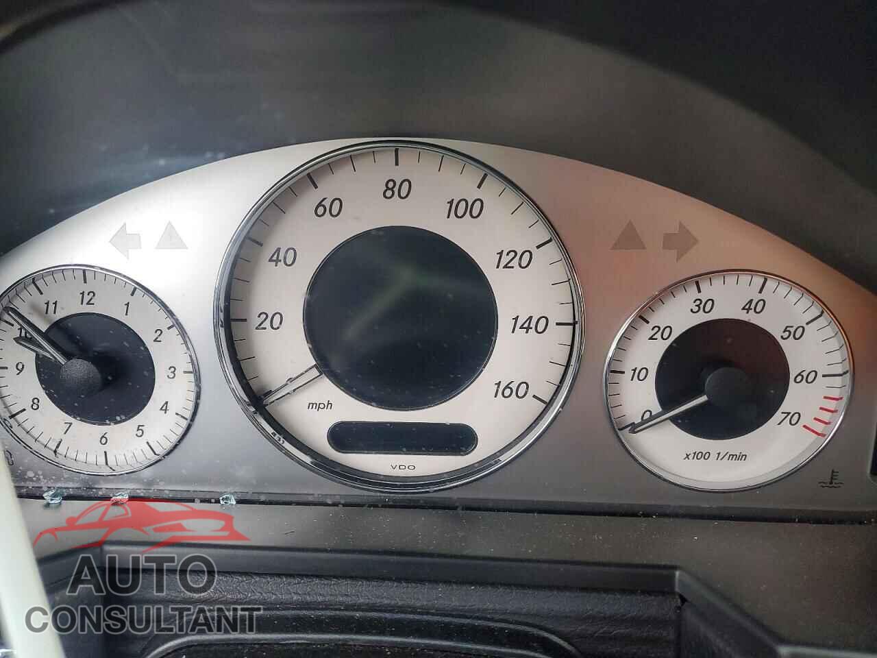 MERCEDES-BENZ E-CLASS 2009 - WDBUF56X49B426971