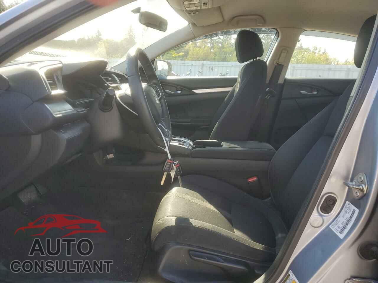 HONDA CIVIC 2017 - 2HGFC2F50HH030415