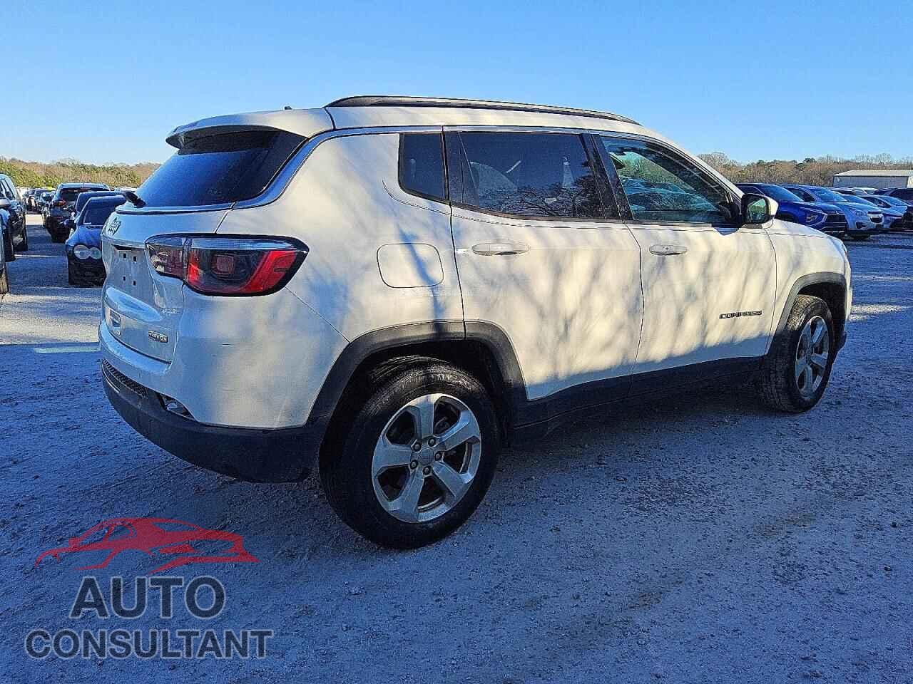 JEEP COMPASS 2018 - 3C4NJCBB4JT344101