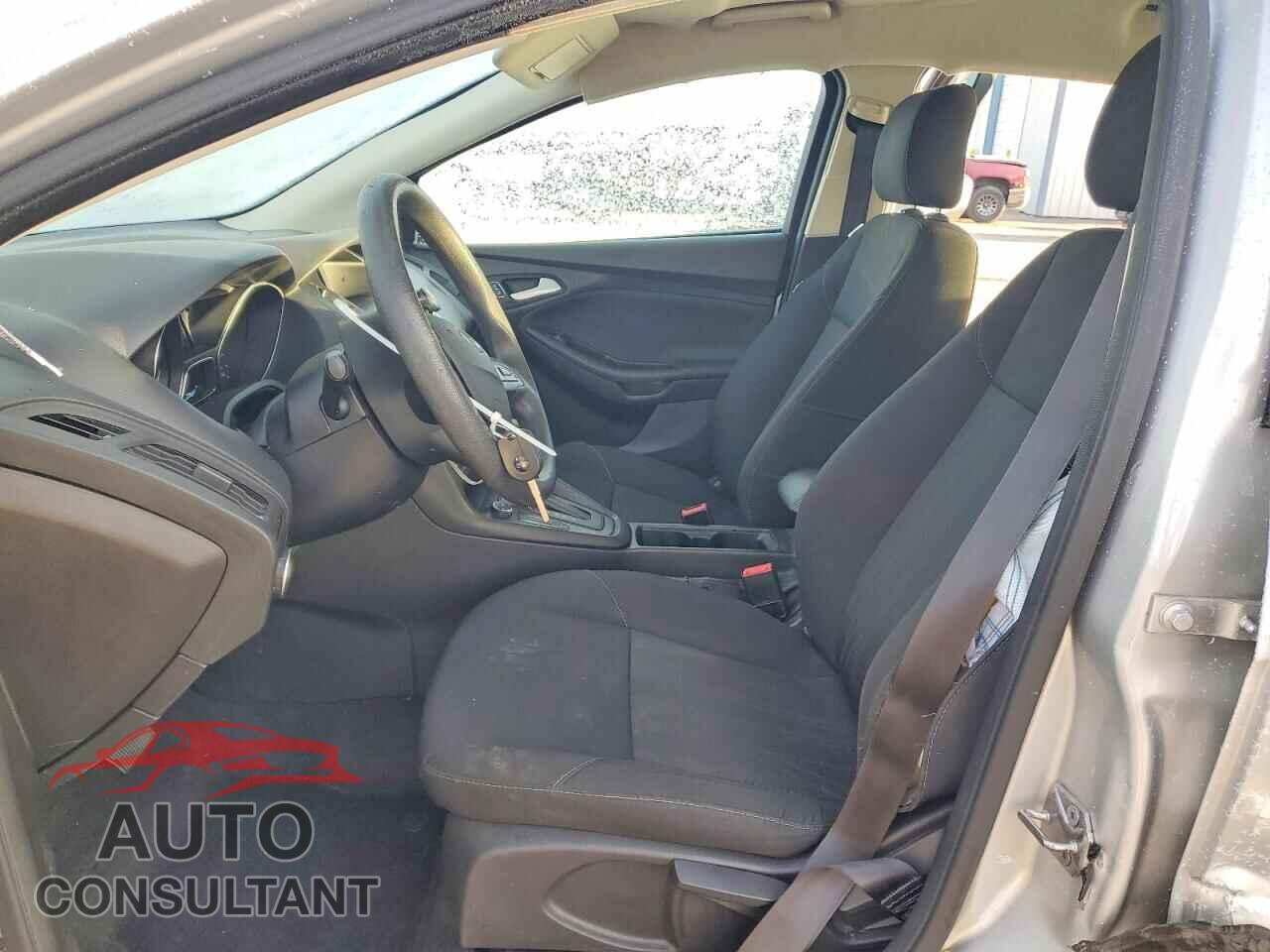 FORD FOCUS 2017 - 1FADP3K23HL210766