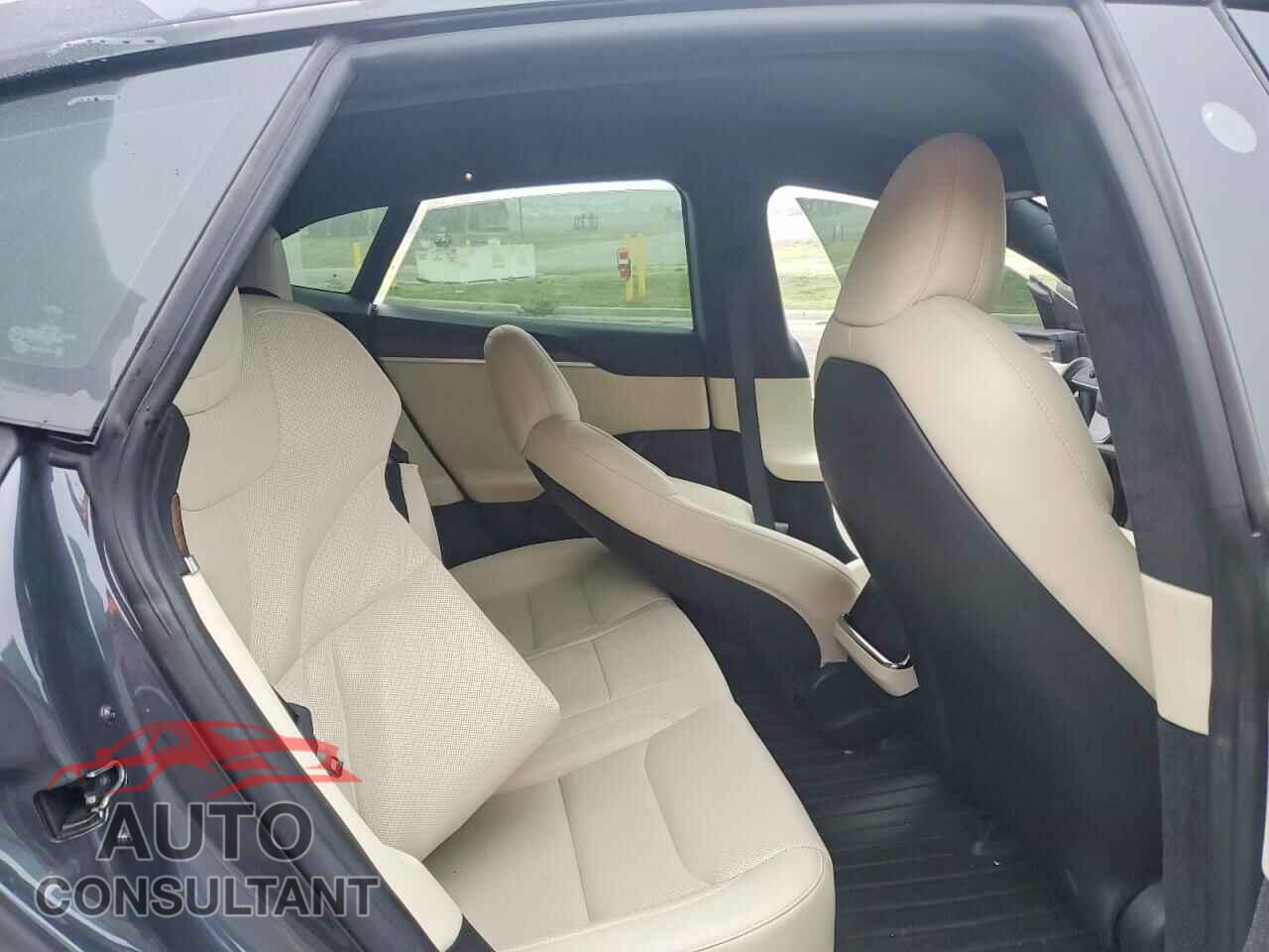 TESLA MODEL S 2021 - 5YJSA1E55MF449679