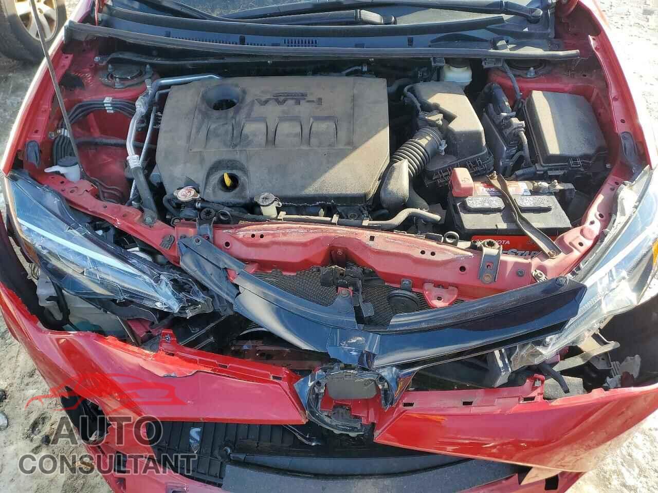 TOYOTA COROLLA 2018 - 5YFBURHEXJP747534