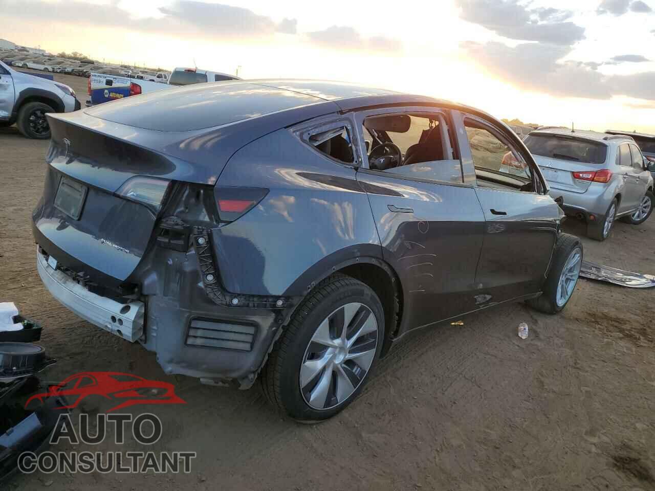 TESLA MODEL Y 2023 - 7SAYGDEEXPF790030