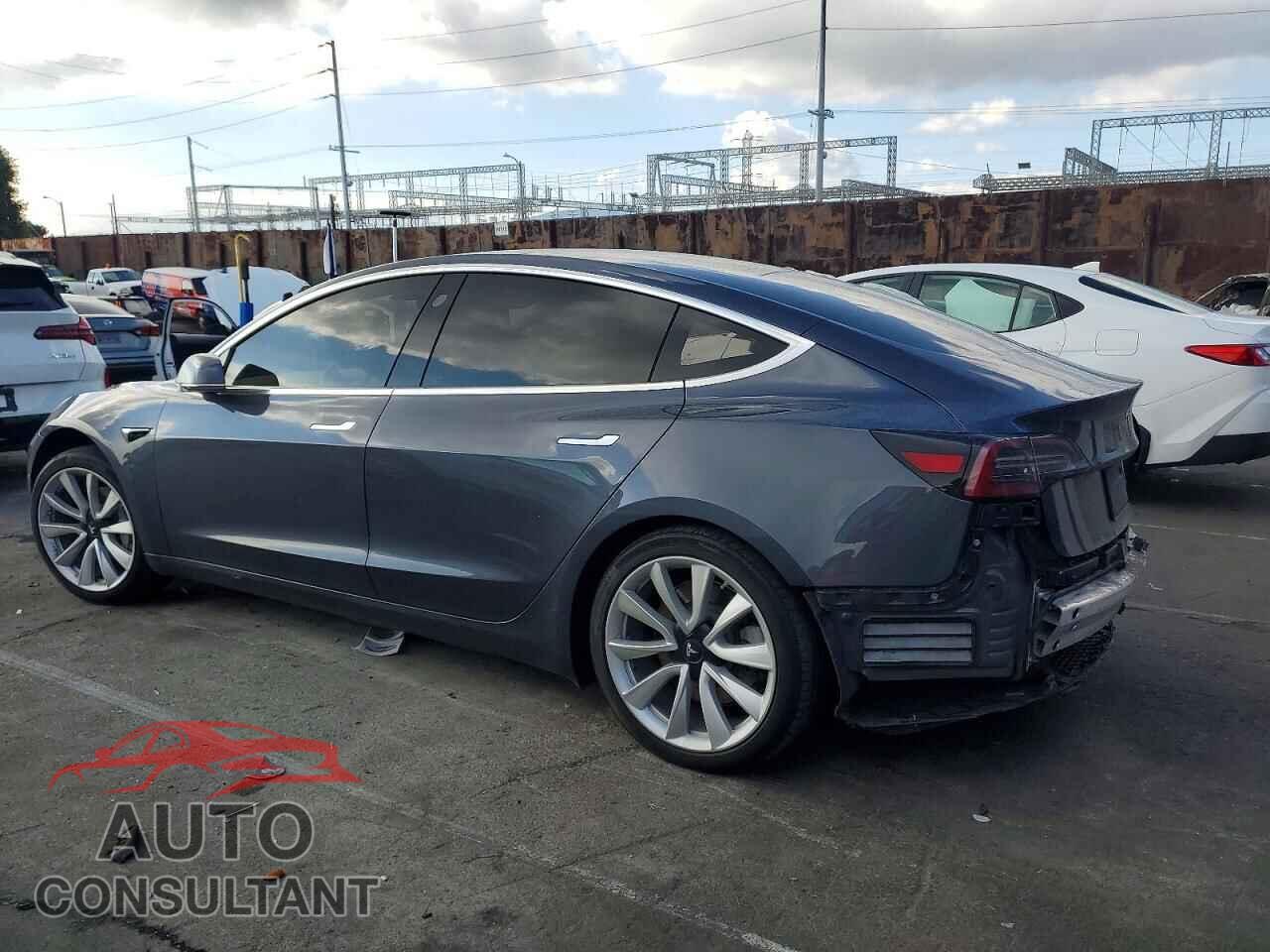 TESLA MODEL 3 2019 - 5YJ3E1EB5KF433798
