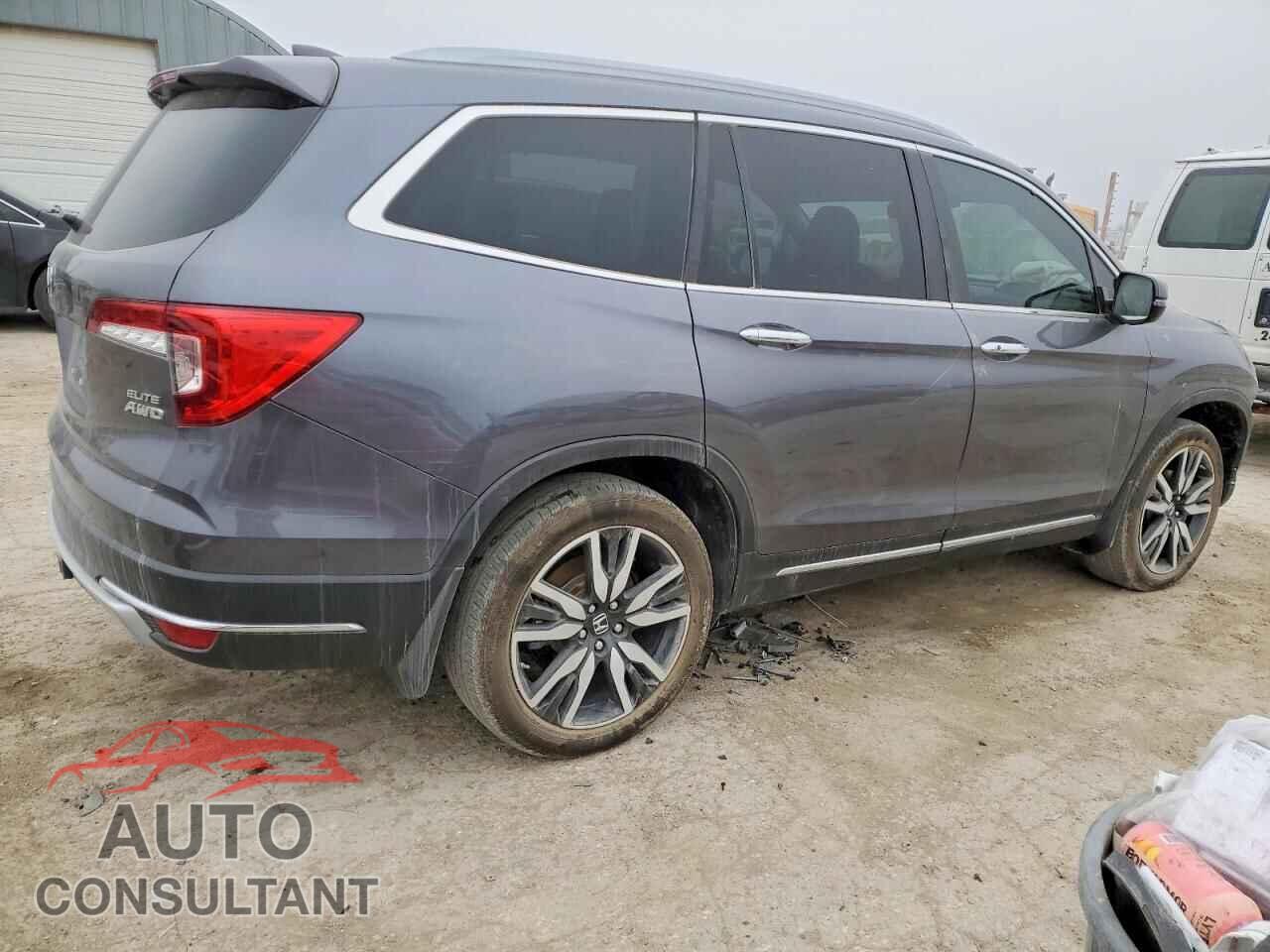 HONDA PILOT 2022 - 5FNYF6H05NB059093