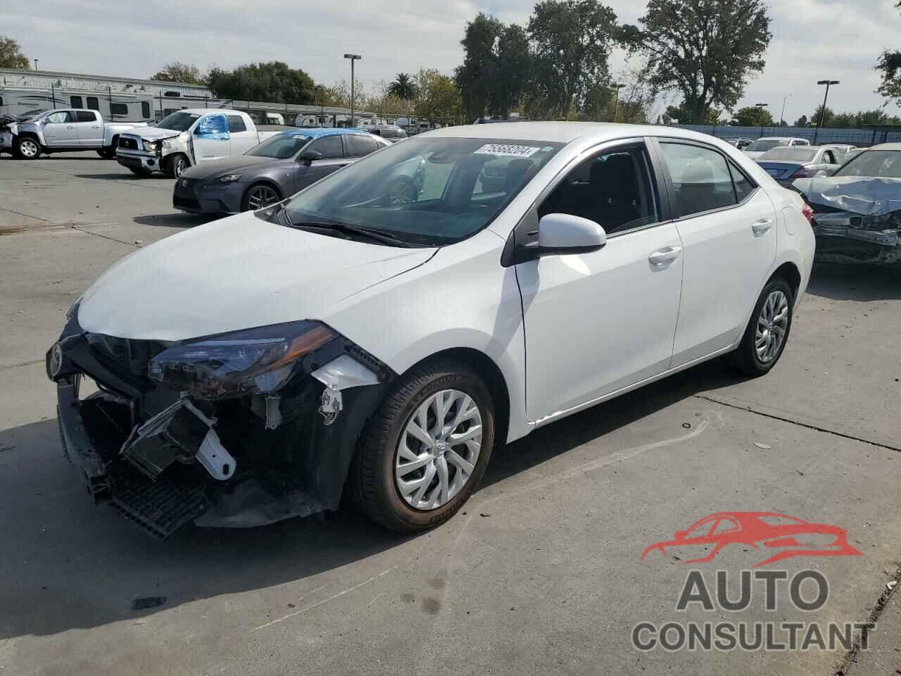 TOYOTA COROLLA 2018 - 2T1BURHE2JC086419