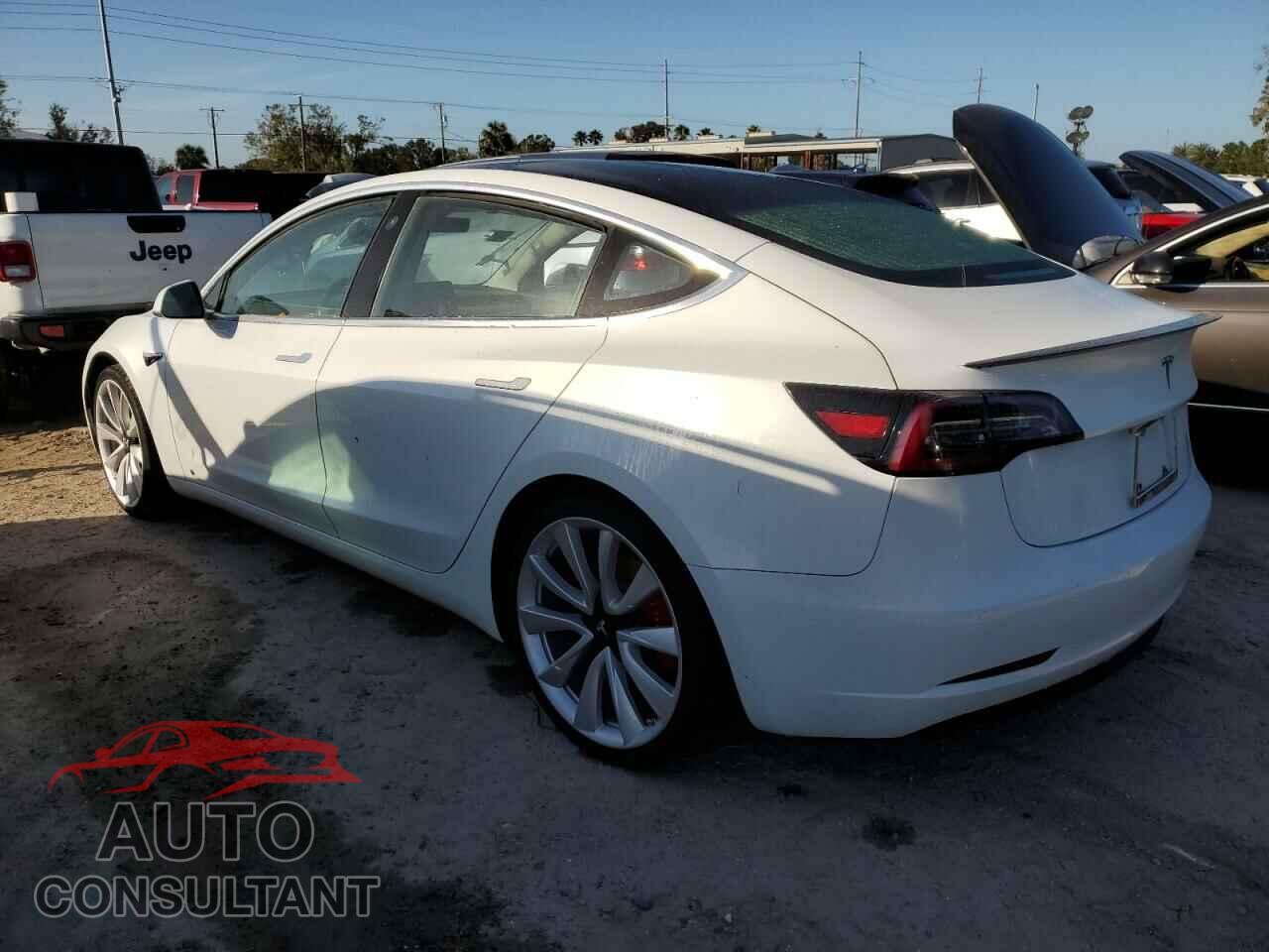 TESLA MODEL 3 2018 - 5YJ3E1EB8JF072615