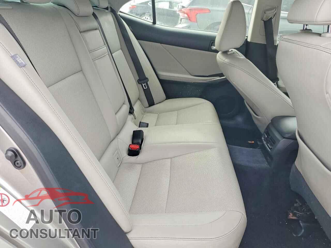 LEXUS IS 2014 - JTHBF1D27E5033613